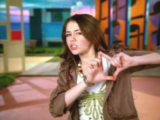 142 - Miley Cyrus