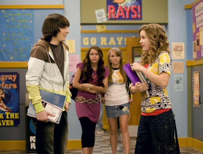 miley-cyrus_dot_com_hannahmontana-stills-season2-054-ep28