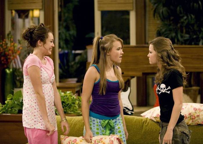 miley-cyrus_dot_com_hannahmontana-stills-season2-059-ep28