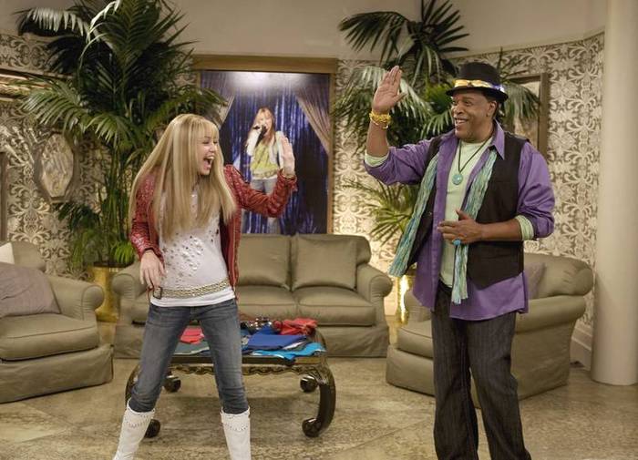 miley-cyrus_dot_com_hannahmontana-stills-season2-094-ep26