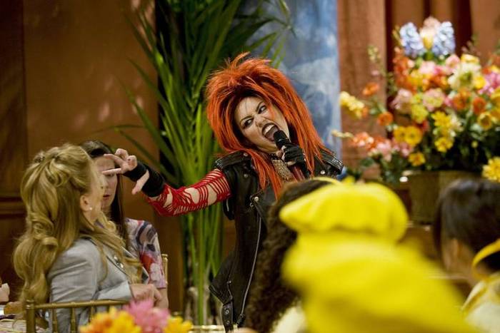 miley-cyrus_dot_com_hannahmontana-stills-season2-107-ep26
