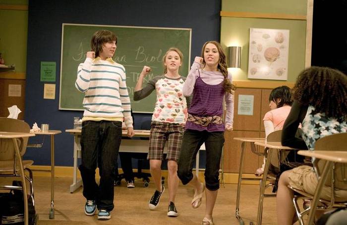 miley-cyrus_dot_com_hannahmontana-stills-season2-145