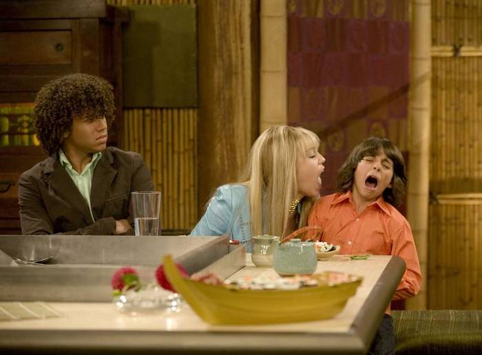 miley-cyrus_dot_com_hannahmontana-stills-season2-189