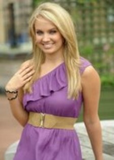 12674818_BCVWEPGDB - milley si hannah si alte vedete