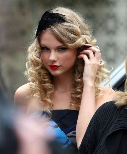 Taylor-Swift-FOTO - Taylor si Taylor