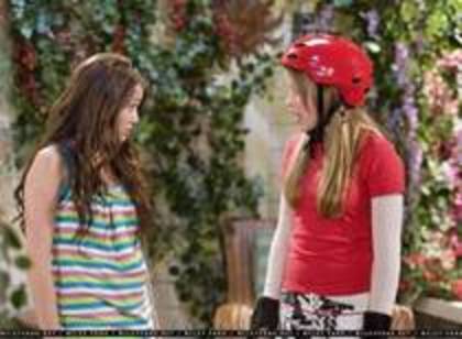 VJRLGTNOVOKGXORUORS - episoade hannah montana