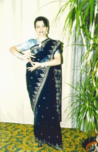 cult1 - saree-uri