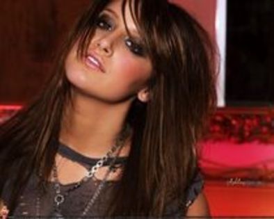 ZUVWTFNXBNKSUGJWIOU - cele mai super poze cu Ashley