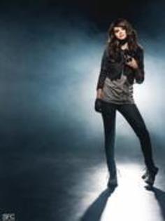 KCITQRZJRRKGTLWNBYK - poze rare cu Selena Gomez