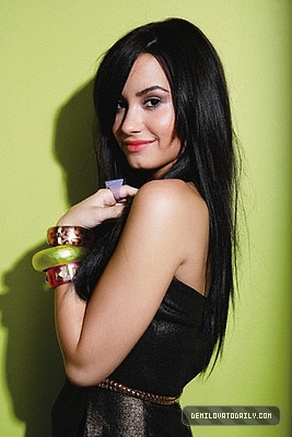 2 - Vedeta Lunii Aprilie- Demi Lovato