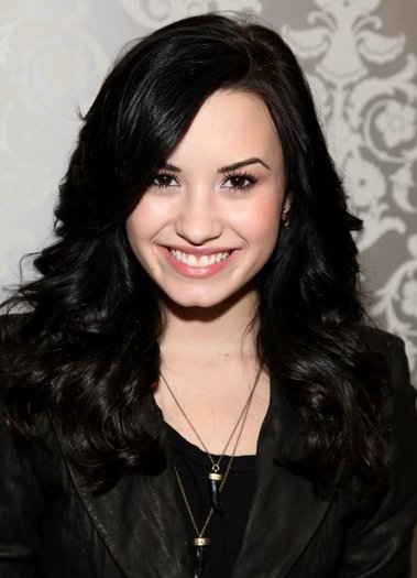 6 - Vedeta Lunii Aprilie- Demi Lovato