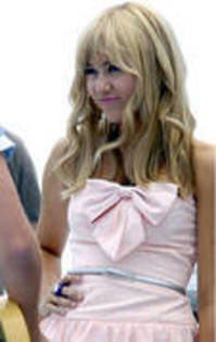 VWLKXDWLEVIWDYEBRST - miley e tare love love miley hannah