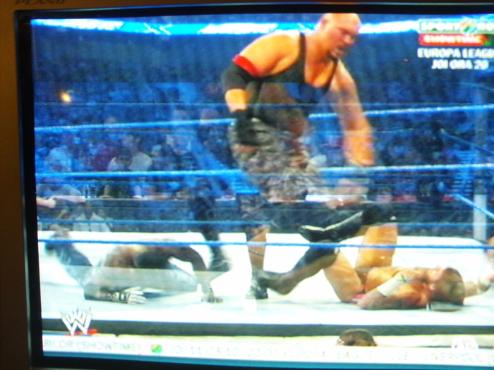 43 - poze din meciuri de wrestling noi