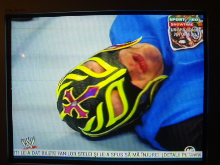 45 - poze din meciuri de wrestling noi