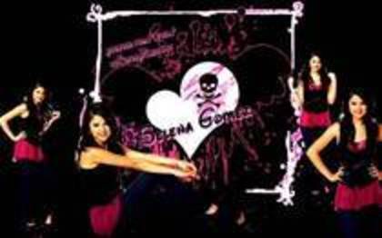 SRJHNGPROBWDJWKUXYE - poze rare cu Selena Gomez