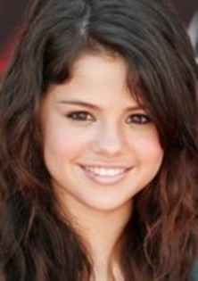 USAOEVKYWUZVVNCBSXJ - poze rare cu Selena Gomez