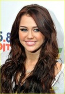 12348595_ASKFCHUIK - miley te iubesc love miley