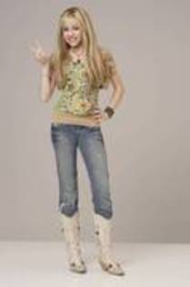 12388884_TYQLWHKZD - cele mai tari pozeeeee cu miley