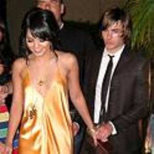 images (19) - Vanessa Hudgens si Zak Efron