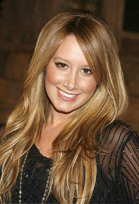 Ashley_Tisdale_1247554208_3