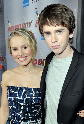 12 - Freddie Highmore