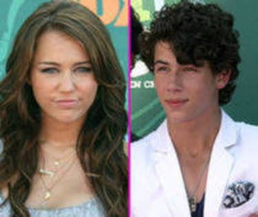 12472602_ABJADJIBR - miley and nick