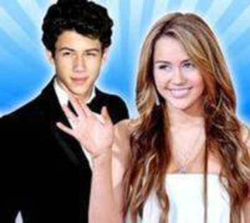 12472604_KFMVTYTQN - miley and nick