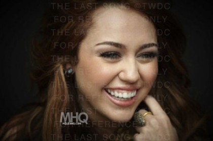 normal_014 - Miley Cyrus Photoshoot 9