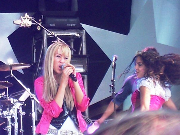 29 - Miley Cyrus DC Games 2007