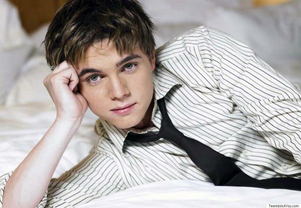 Jesse_McCartney_1229805013_4 - jesse mccartney