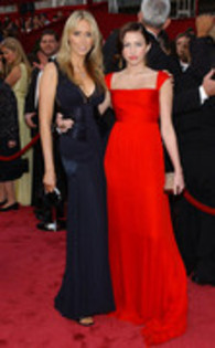 11832626_VXAJHMMDV - 80th Annual Academy Awards - Arrivals miley destiny hope cyrus