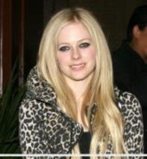 LQPDGXFGTYBEQMDIOFI - Avril Lavigne