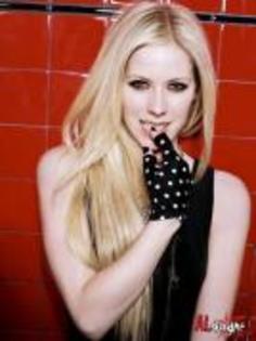 VWGDHIKPSZCWDMDQTKW - Avril Lavigne