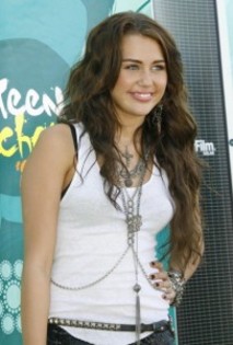miley-cyrus-2009-teen-choice-awards-photos-4-203x300 - Toate Pozele mele din PC