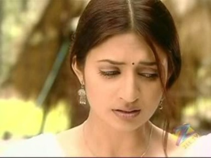 vidya - Divyanka Tripathi