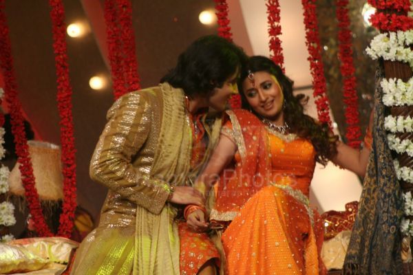 normal_Divyanka Tripathi and Sharad Malhotra at Zee Valentine shoot at Film City on Feb 9th 2008(14) - Divyanka Tripathi and Sharad Malhotra at Zee Valentine shoot at Film City on Feb 9th 2008