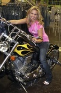 12521540_QCPYHPBAR - Tiffany Thornton