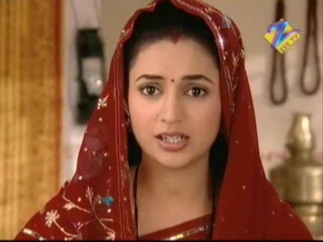 BMIKGRCRVSPTUSMUTQK - poze divyanka tripathi