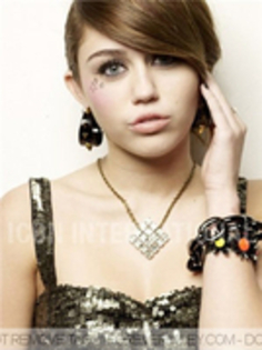 ZJAMIJQXFTSKSJVLCWE - miley e tare frumoasa