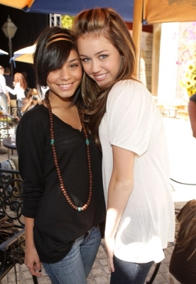 PT mileysecretstar (39)