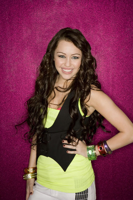 12676377_QYQSNFOGM - Miley-Hannah Montana