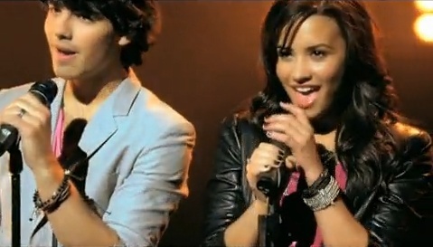 Demi in Send It On - 00 Sa fie oare adevarat 00