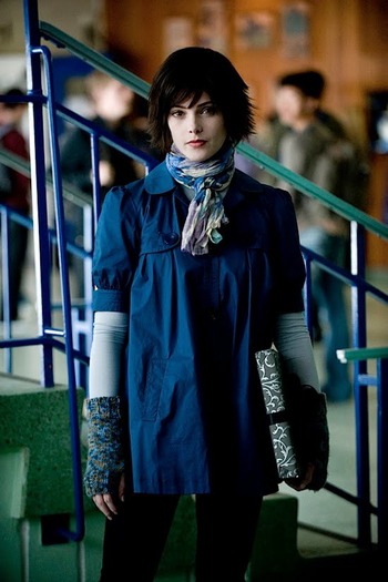 alice-cullen-fashion-style-new-moon-twilight2 - Alice Cullen