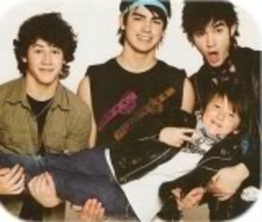 th_jonas_brothers - album pentru XOXOjonasbrothersfanno1XOXO