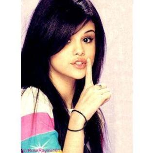 Selena_Gomez_1242827055_4 - poze selena gomez