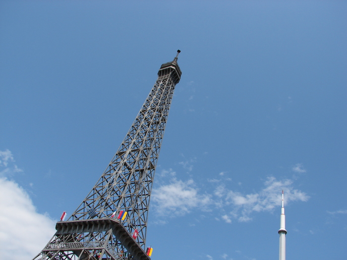 Eiffel Tower, Paris; Paris, FRANCE. minimundus.at.
