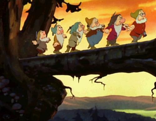 Snow-White-and-the-Seven-Dwarfs-Alba-ca-Zapada-si-cei-sapte-pitici-42178,213285