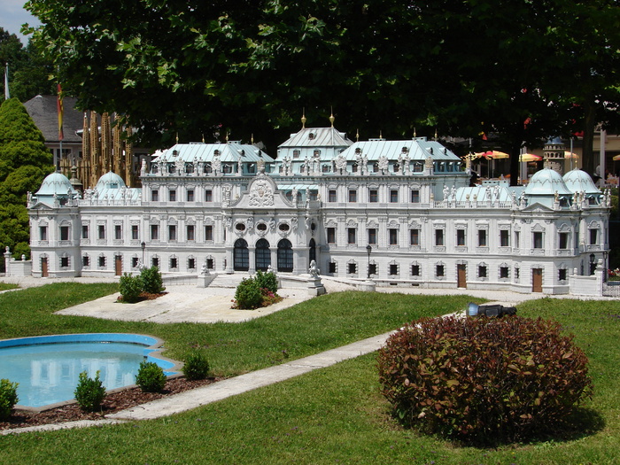 Belvedere Palace, Vienna; Upper Belvedere Palace, Vienna, AUSTRIA. minimundus.at.
