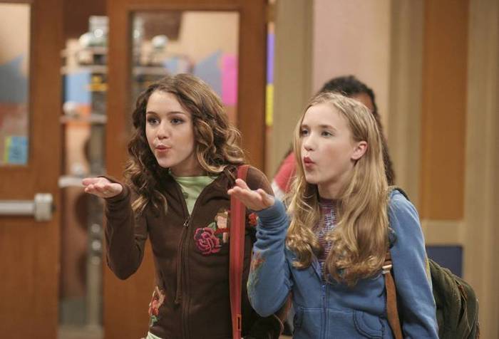 16906_miley and lily in hannah montana - Emily si Miley in Hannah Montana