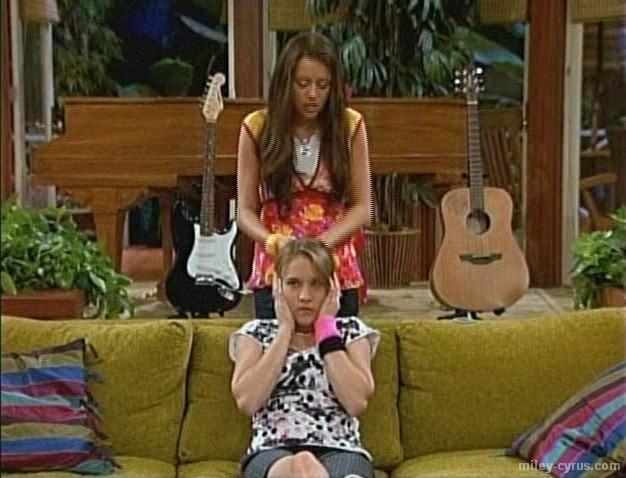 miley-cyrus_dot_com-hannahmontana-ep42caps0168